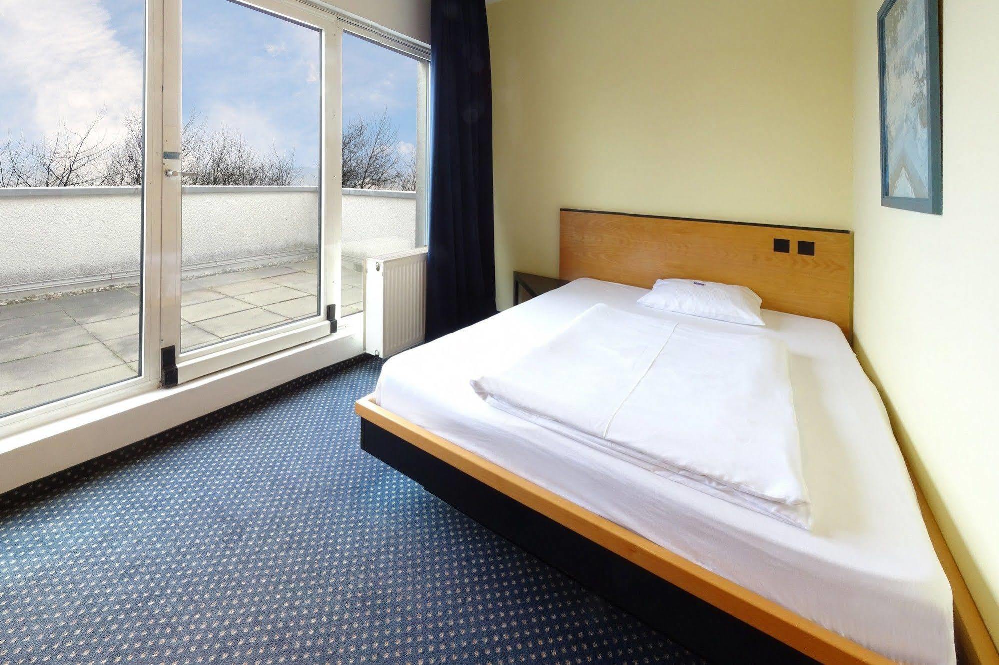 Plaza Suites Ruesselsheim Rüsselsheim Exterior foto